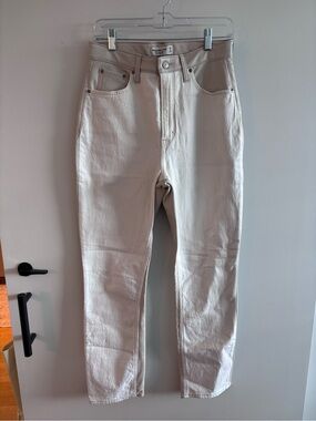 Abercrombie & Fitch Women’s Straight Leg Jeans in Off-White